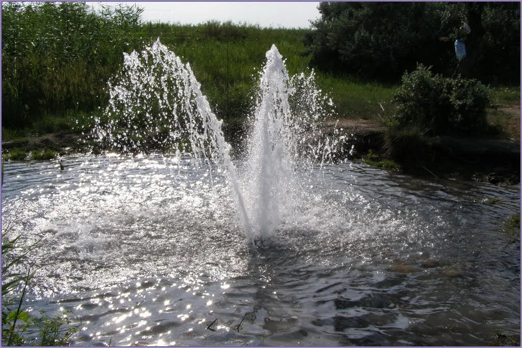 Артезіанські води:
